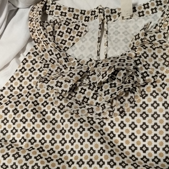 Top - Picture 3 of 3